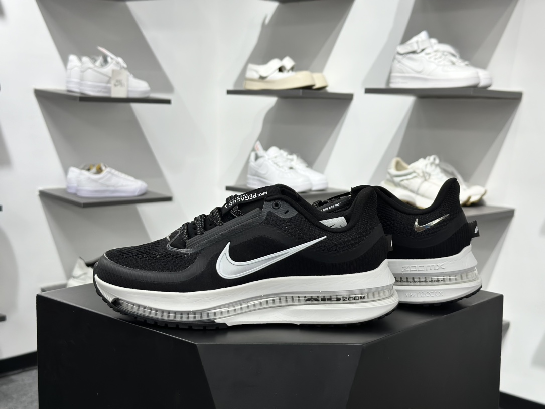 2025年跑鞋王者降临 耐克推出的顶级飞马 Nike Pegasus Premium 全掌气垫 纤维气柱网面跑步鞋 HQ2592-100