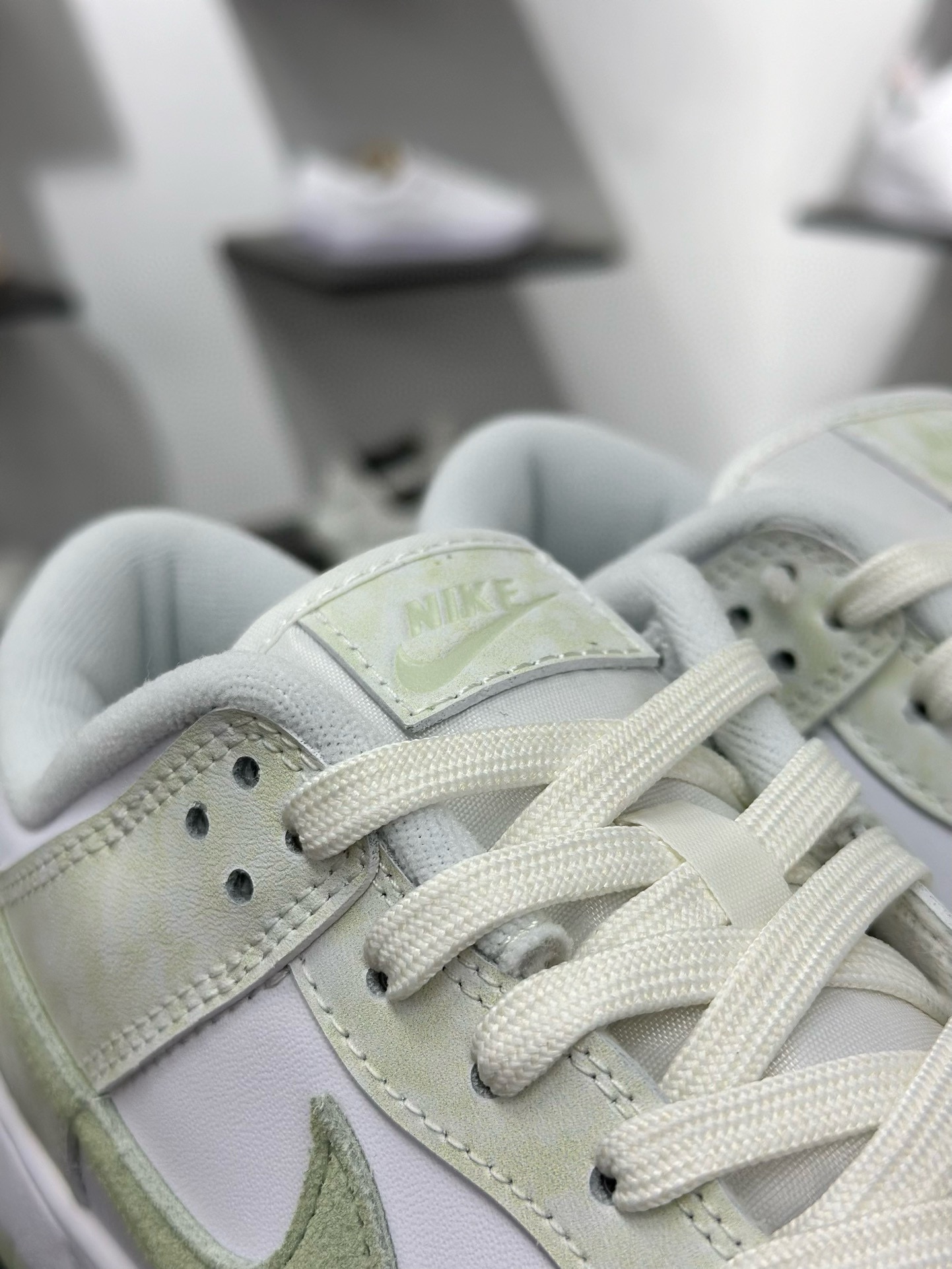 NIKE SB Dunk Low 白绿 IB4647-131