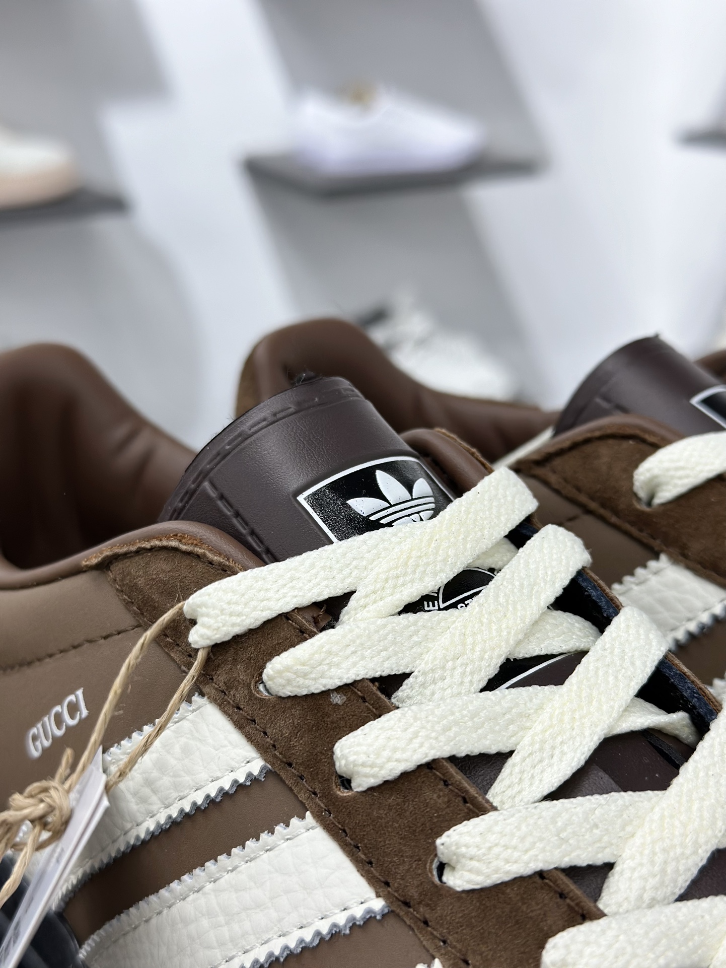 AD Gazelle Indoor Trainers 古驰联名---棕黑白 DD6604