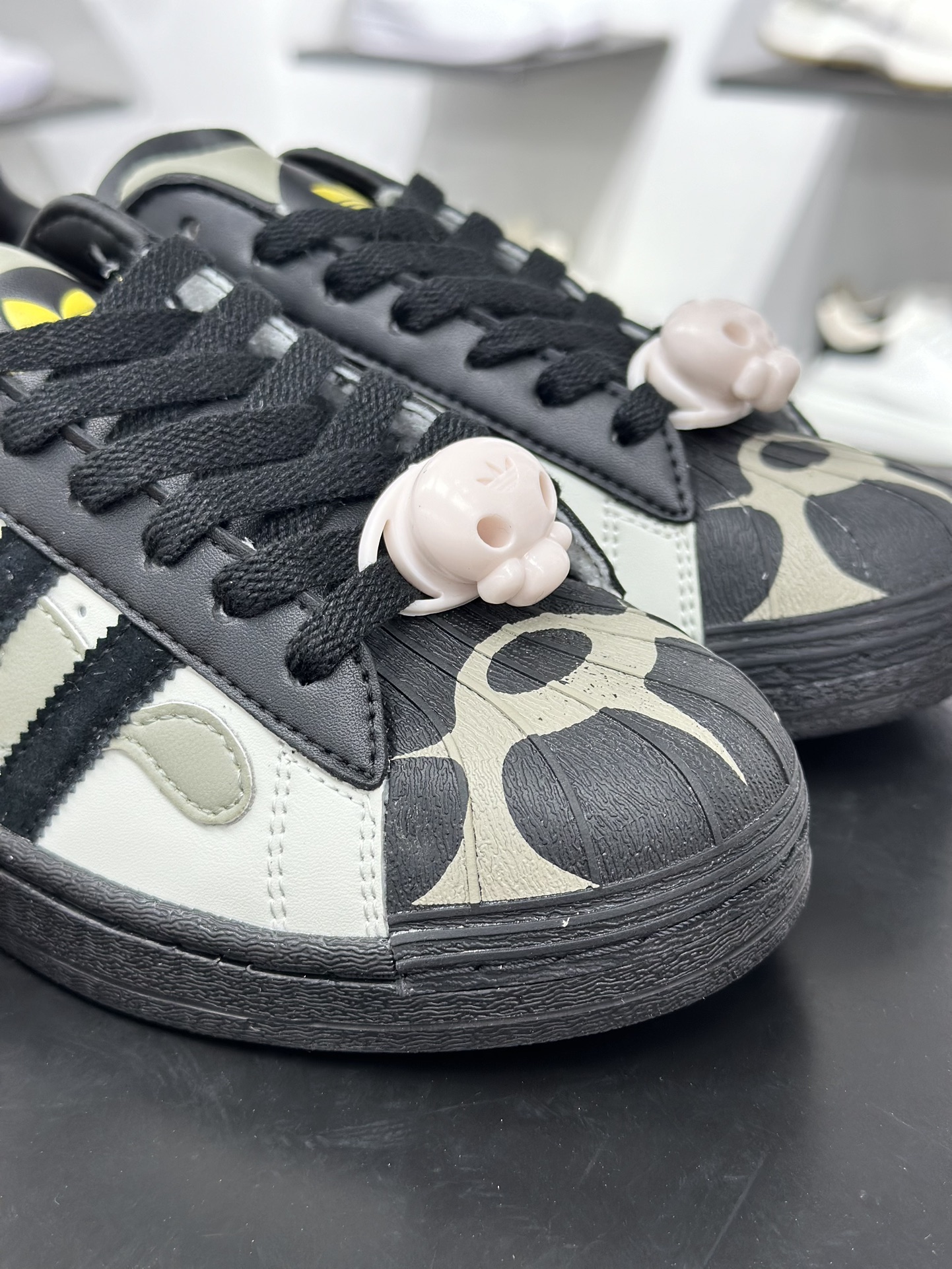 OFFGOD x adidas originals Superstar 82 灰黑色 JQ8778