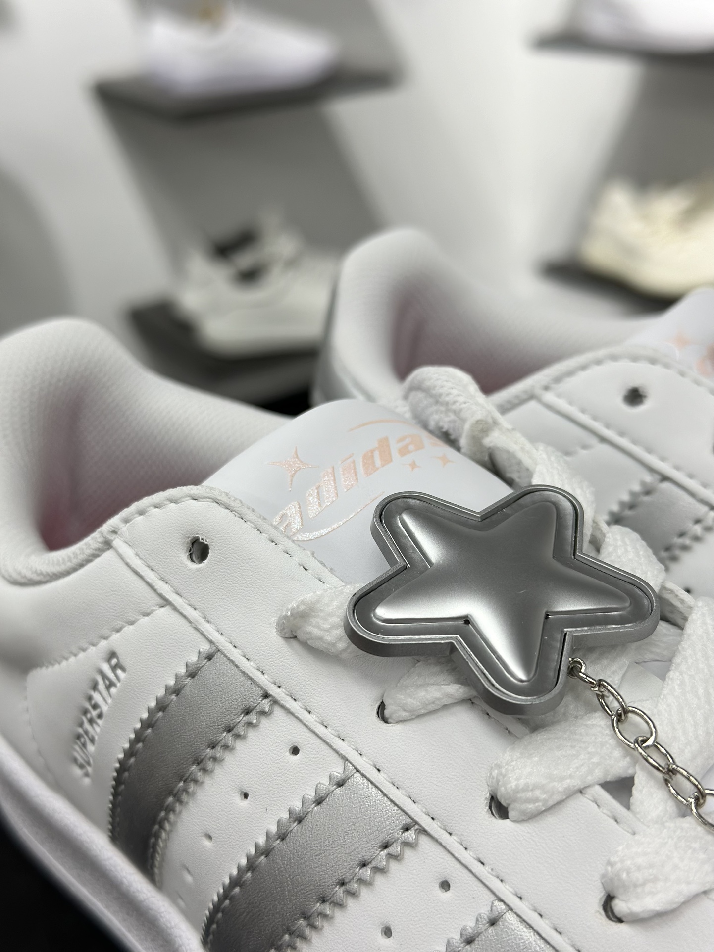 Adidas Originals Superstar 2代 2025全新版本 JQ8777