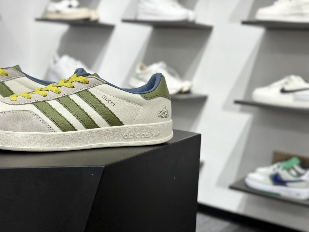 adidas Originals Gazelle INdoor x Louis Vuitton 三叶草休闲防滑耐磨低帮板鞋 DD6607