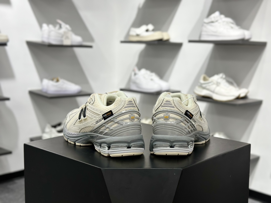 220 New Balance 1906系列复古老爹风休闲运动慢跑鞋 U1906ROC