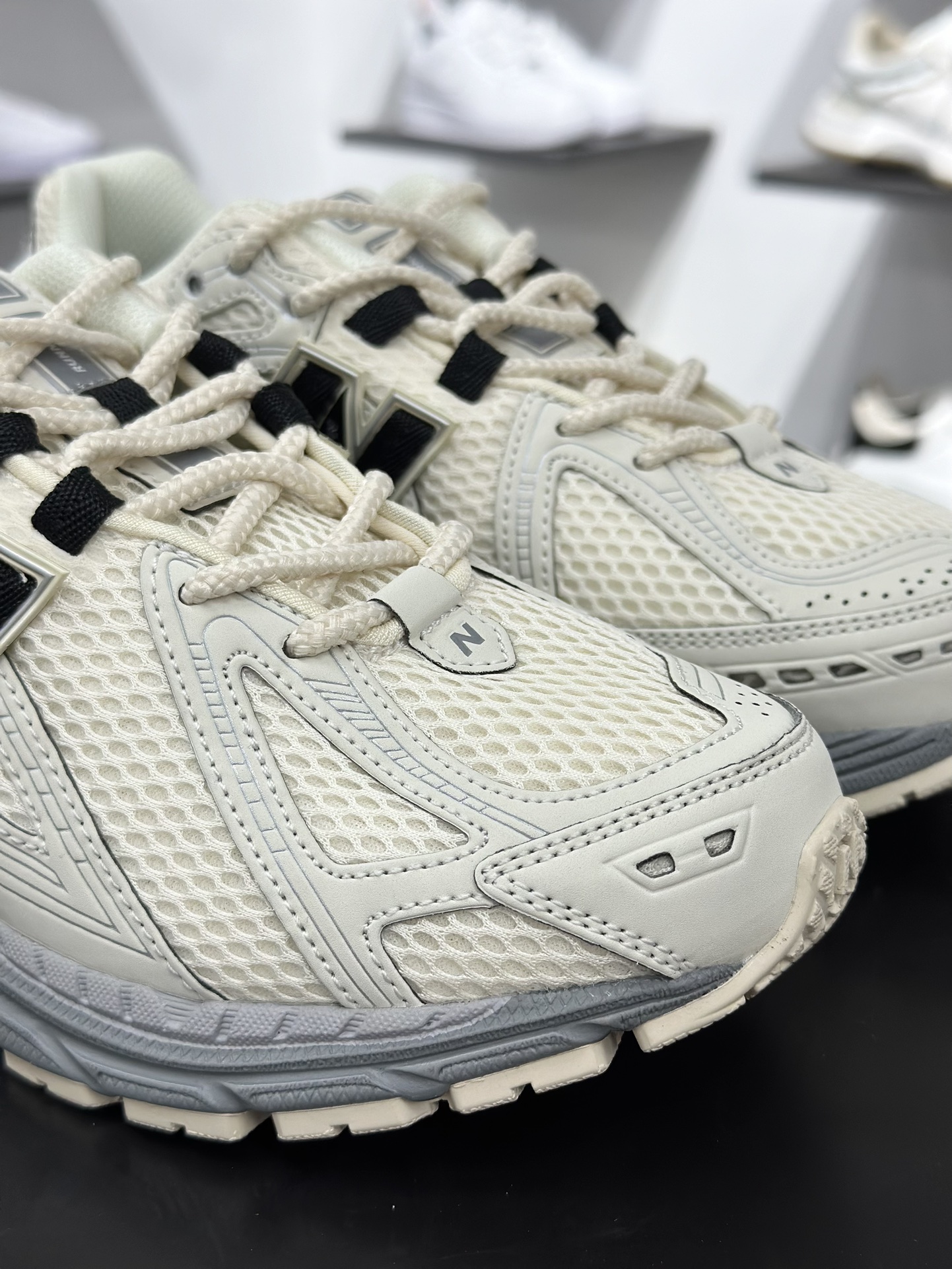 220 New Balance 1906系列复古老爹风休闲运动慢跑鞋 U1906ROC