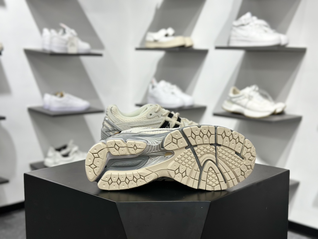 220 New Balance 1906系列复古老爹风休闲运动慢跑鞋 U1906ROC