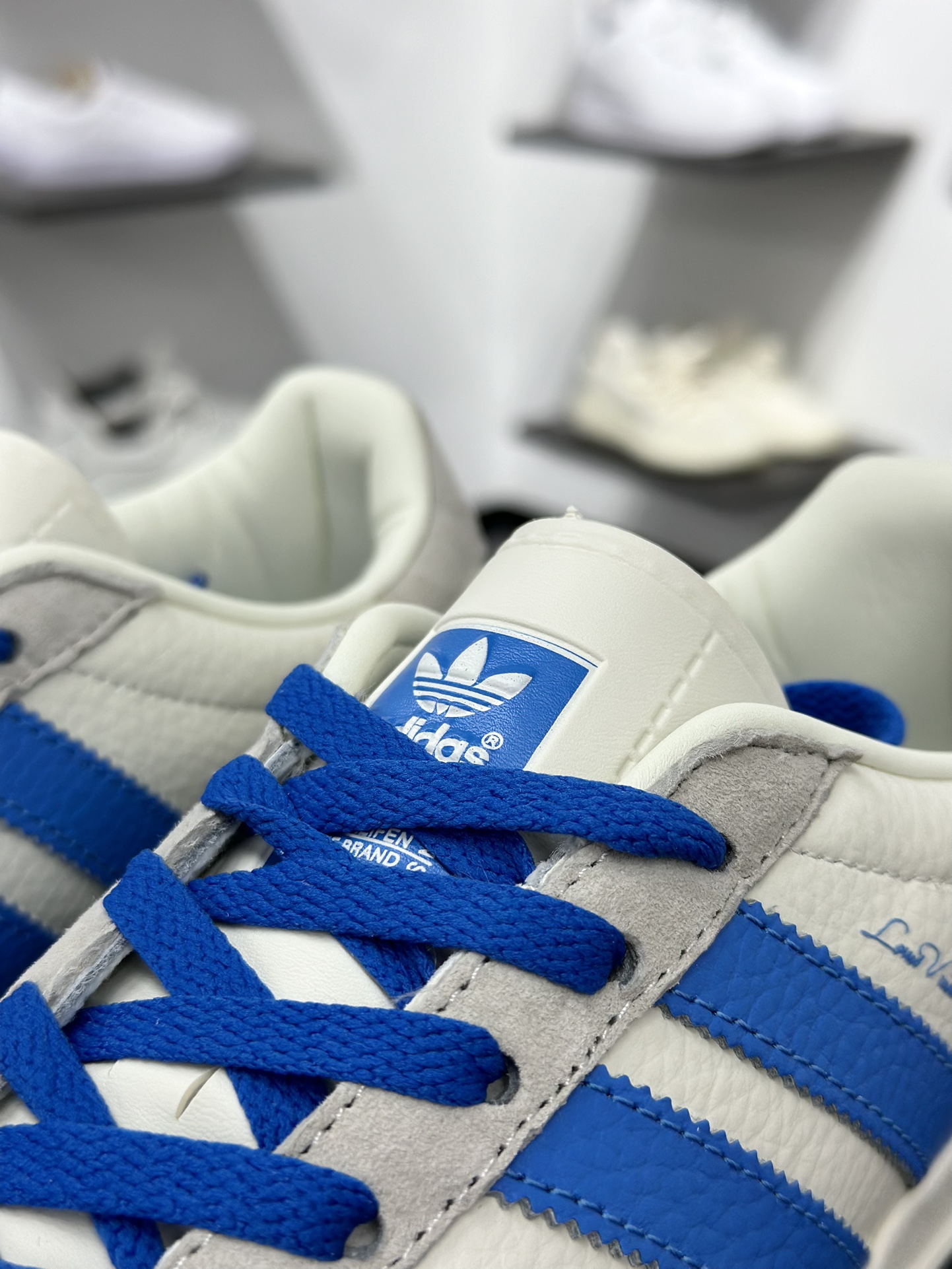 adidas Originals Gazelle INdoor x Louis Vuitton 三叶草休闲防滑耐磨低帮板鞋 DD6605