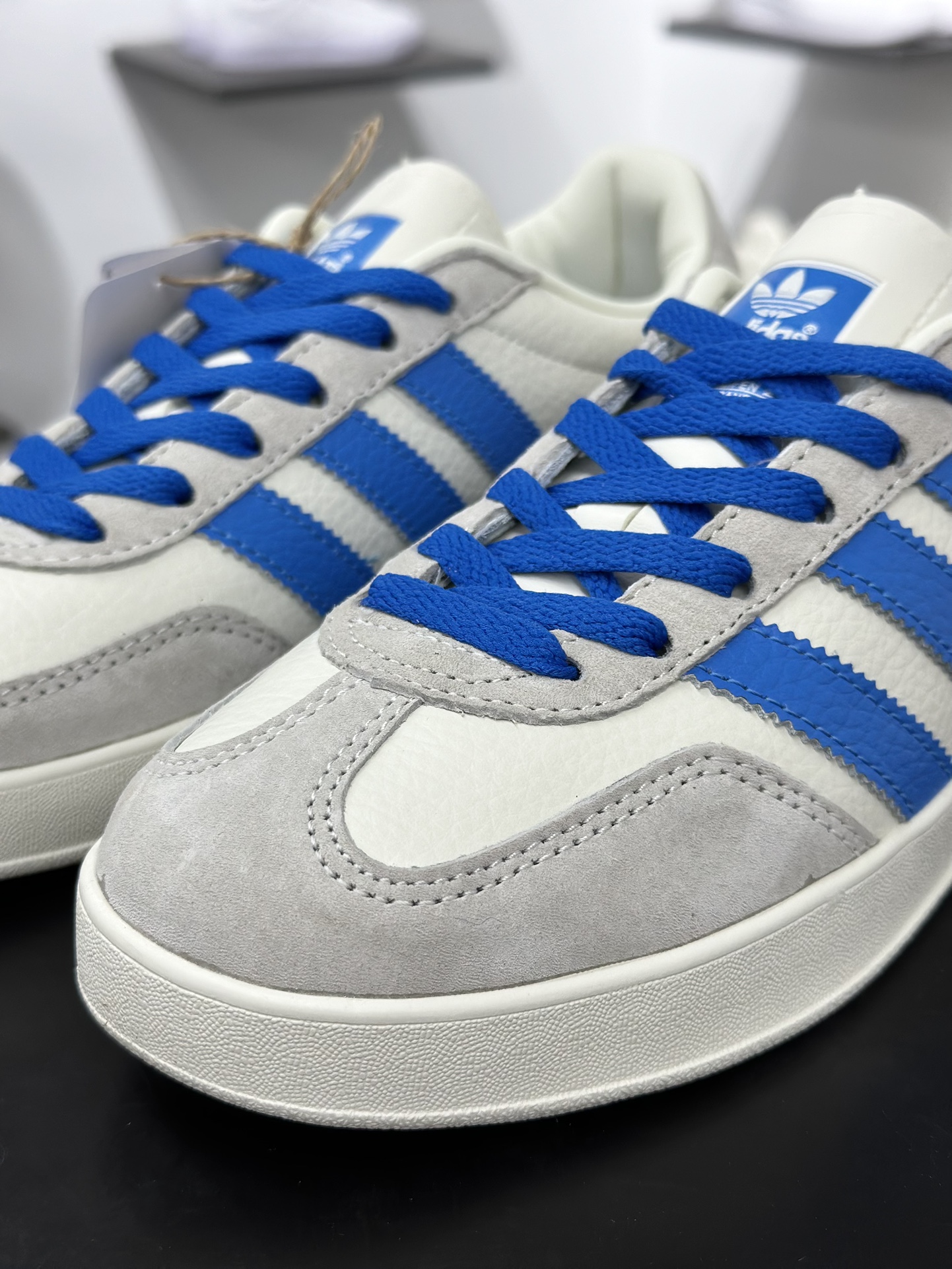 adidas Originals Gazelle INdoor x Louis Vuitton 三叶草休闲防滑耐磨低帮板鞋 DD6605