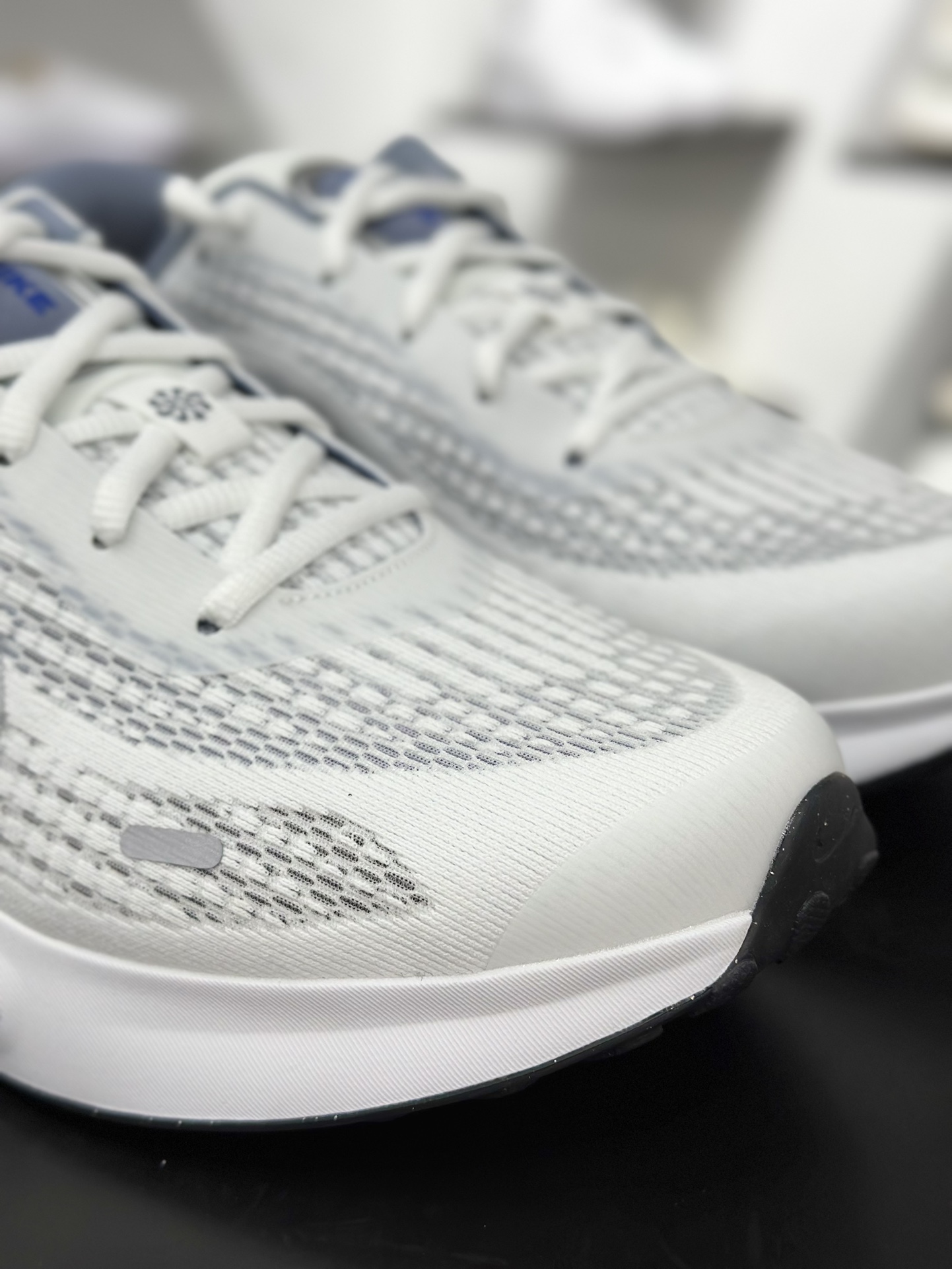 Nike Journey Run 2025跑步鞋 FN0228-104