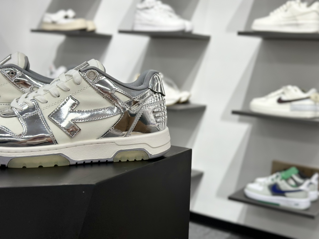 Off-White Out of Office 低帮复古休闲鞋