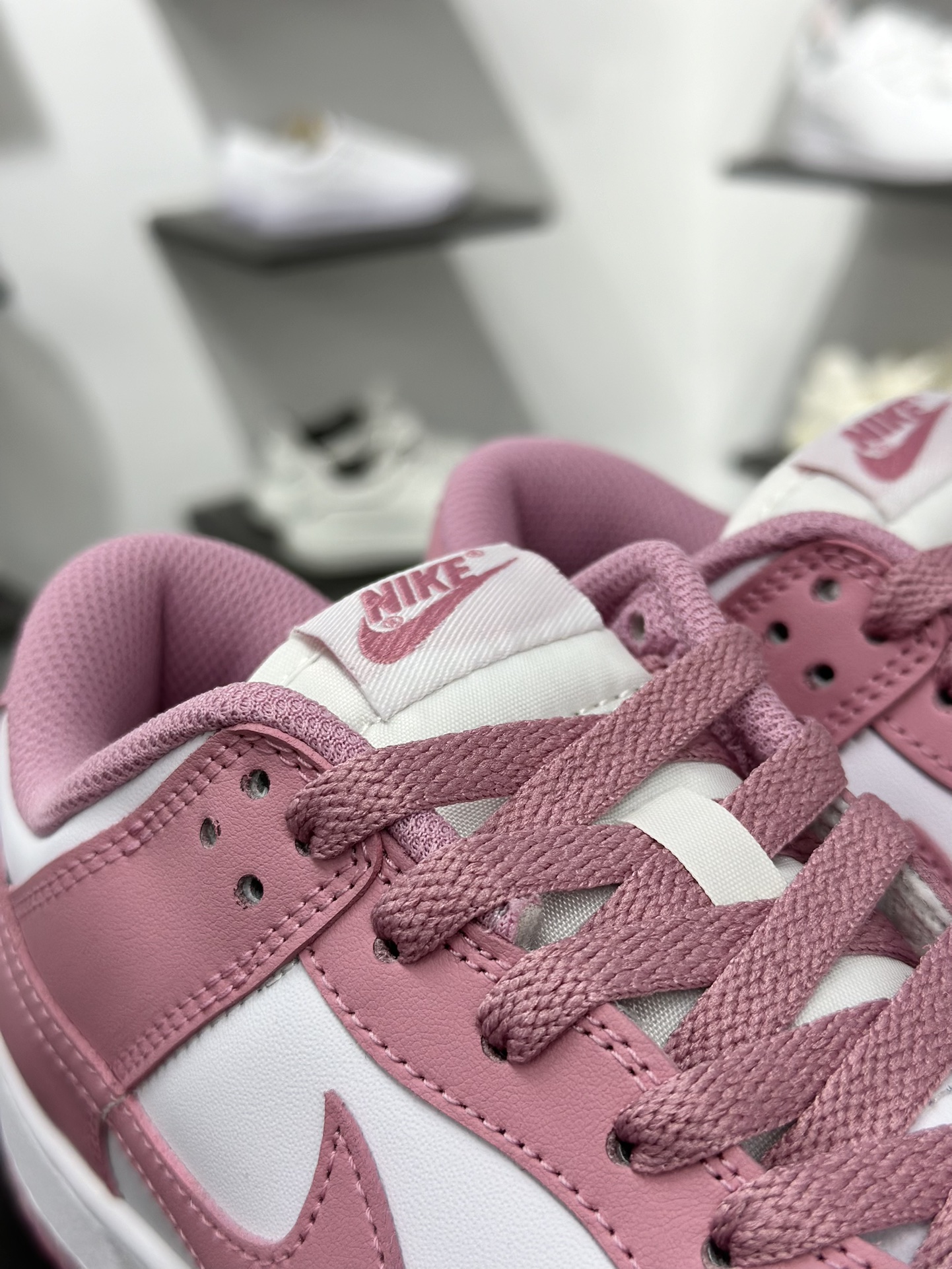 NIKE SB Dunk Low NEXT NATURE 粉白 DD1873-112