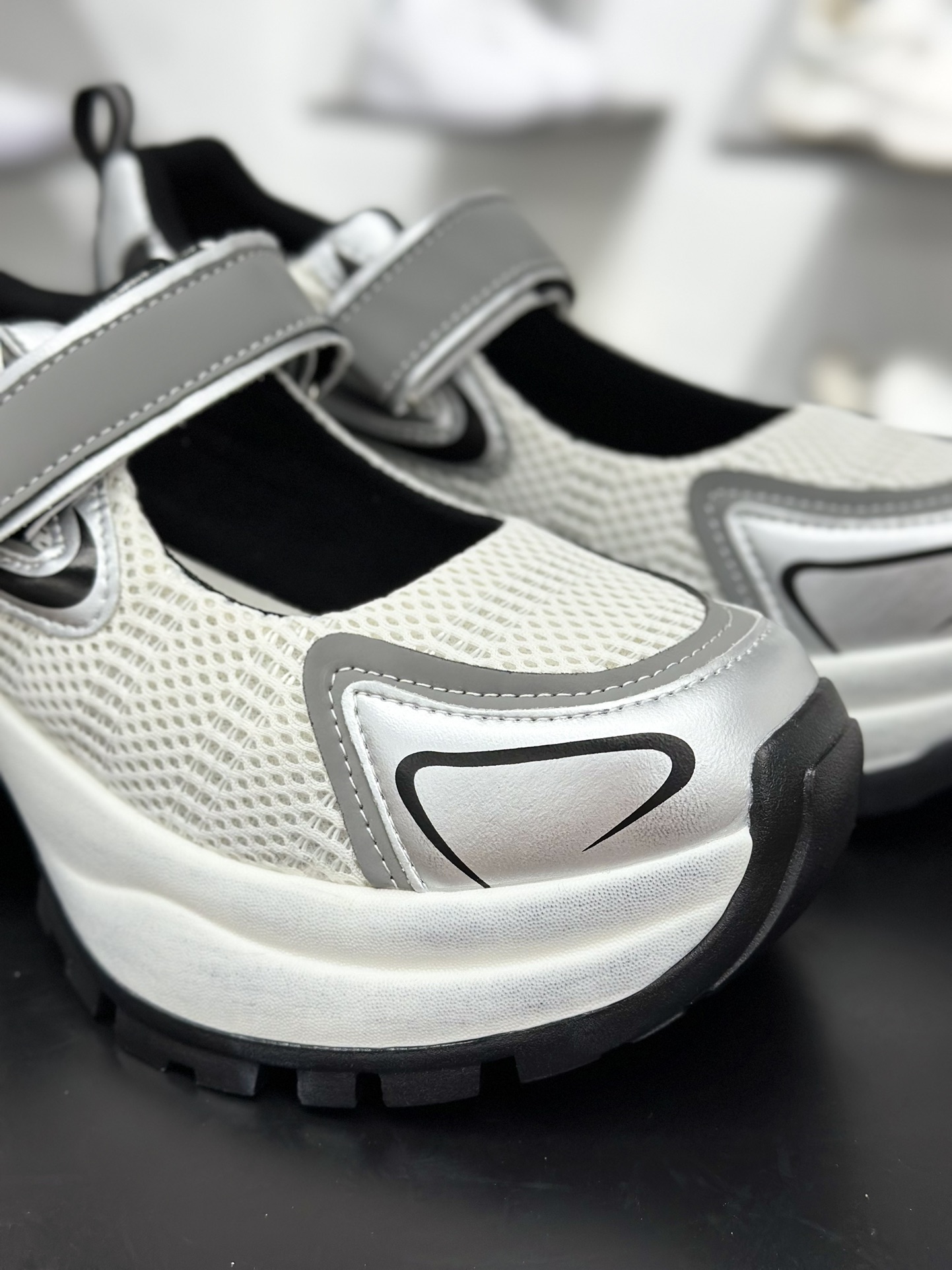 GG-CC赵露思同款老爹鞋24ss夏季新款凉鞋系列