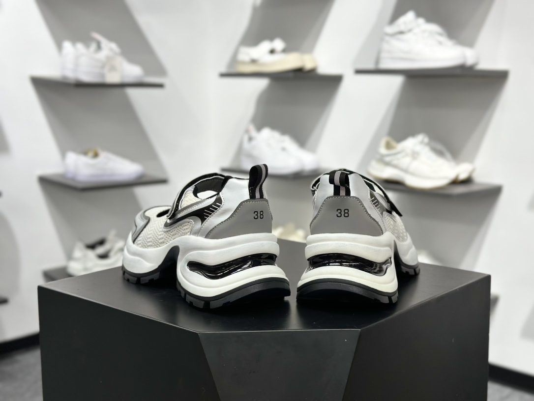 GG-CC赵露思同款老爹鞋24ss夏季新款凉鞋系列