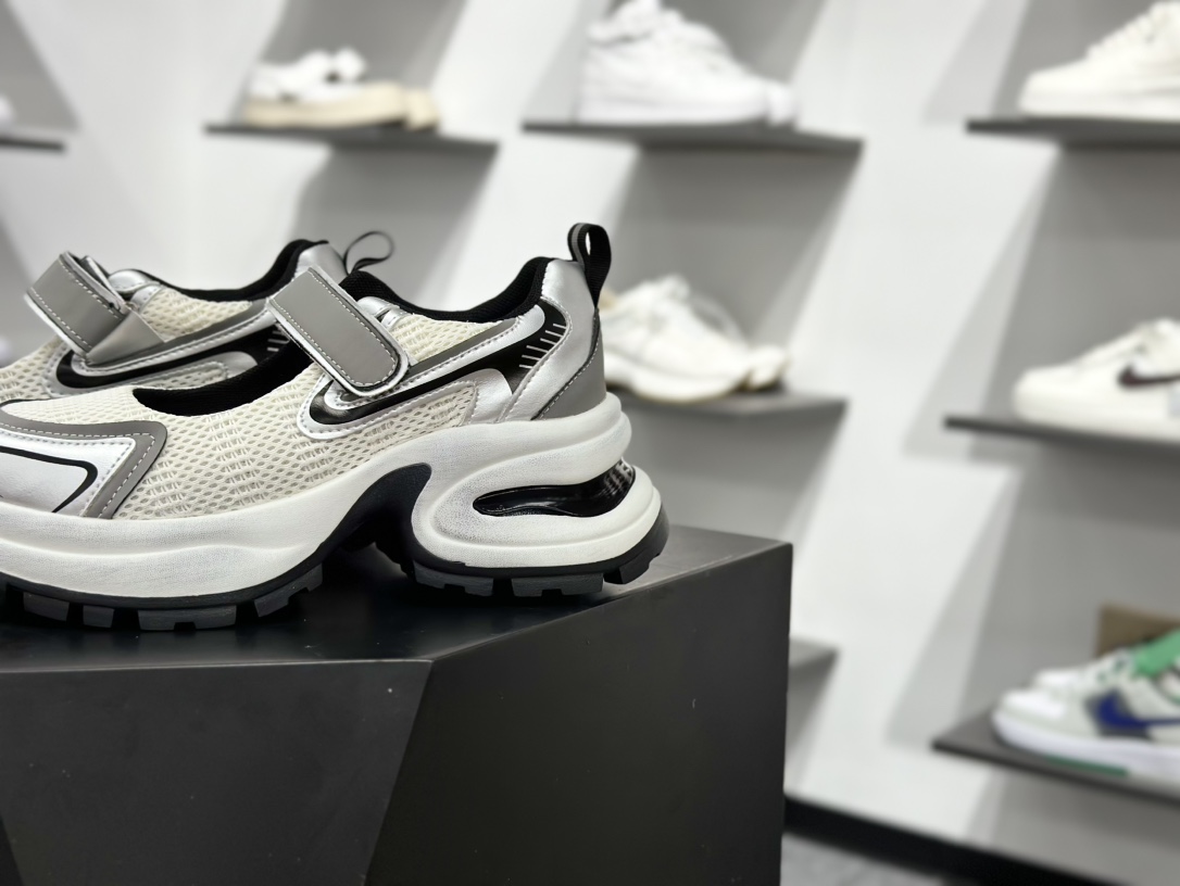 GG-CC赵露思同款老爹鞋24ss夏季新款凉鞋系列