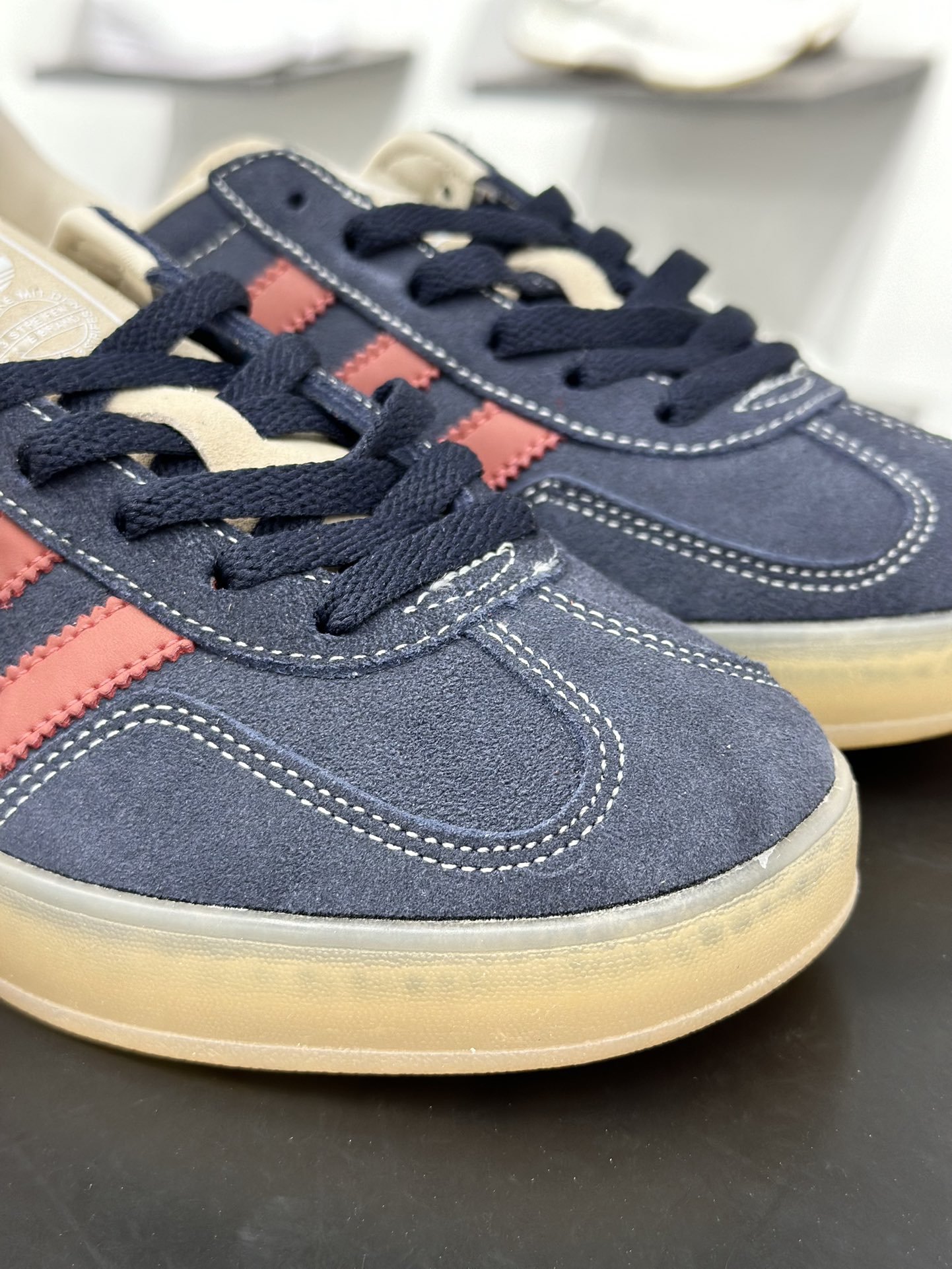 AD Originals Gazelle Indoor 深蓝红 三叶草复古休闲运动板鞋 JH5404 AD Originals Gazelle Indoor 深蓝红 三叶草复古休闲运动板鞋 JH5404