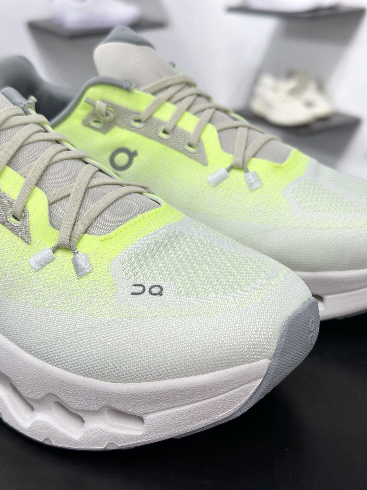 昂跑ON Running Cloudtilt 1 M 薄云1代系列低帮厚底轻量舒适多功能休闲运动慢跑鞋 3WE1005