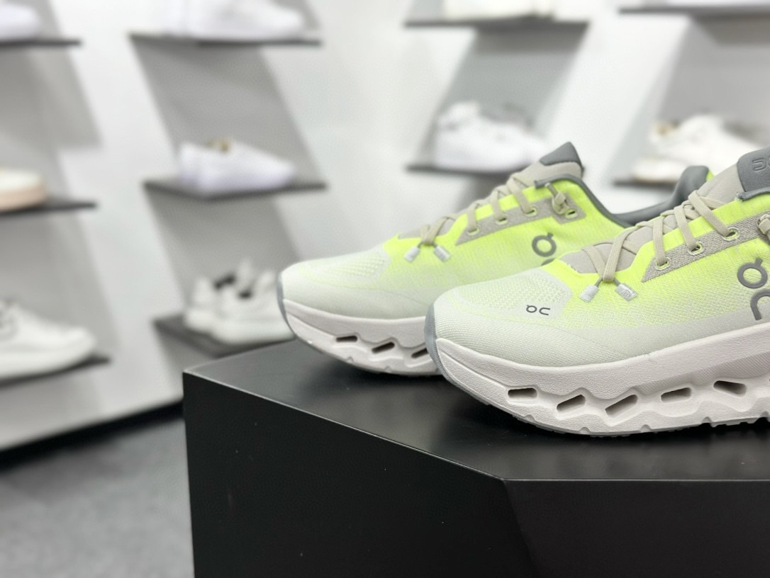 昂跑ON Running Cloudtilt 1 M 薄云1代系列低帮厚底轻量舒适多功能休闲运动慢跑鞋 3WE1005