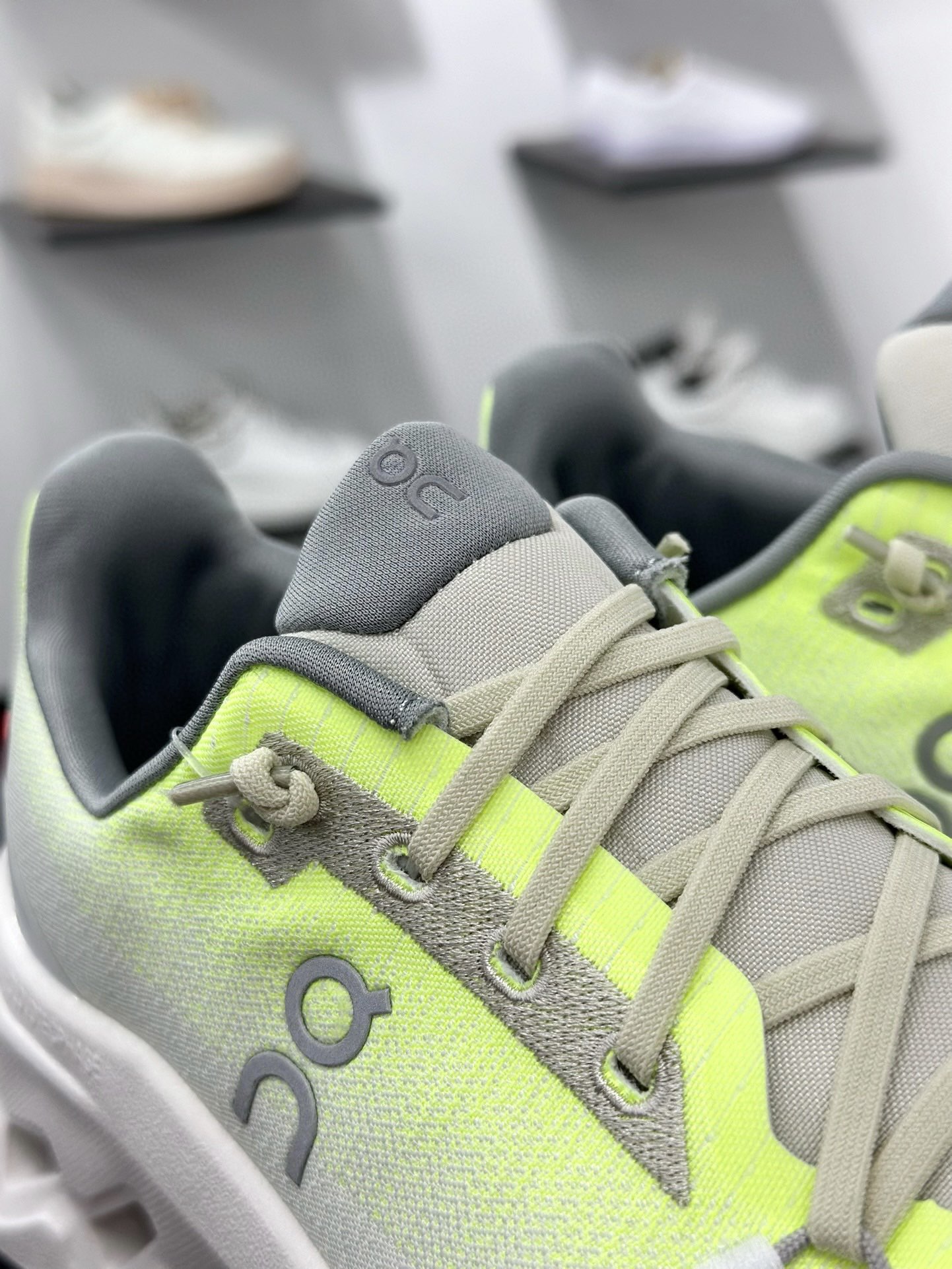 昂跑ON Running Cloudtilt 1 M 薄云1代系列低帮厚底轻量舒适多功能休闲运动慢跑鞋 3WE1005