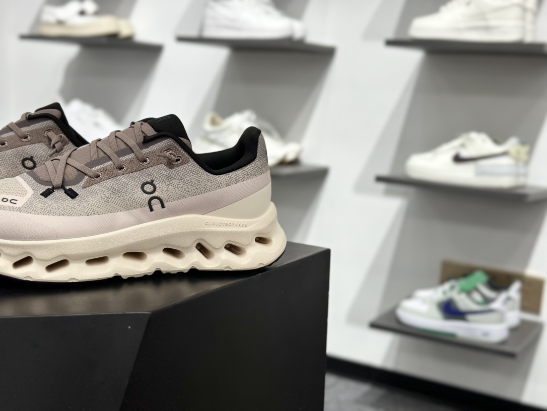 昂跑ON Running Cloudtilt 1 M 薄云1代系列低帮厚底轻量舒适多功能休闲运动慢跑鞋 3WE1005