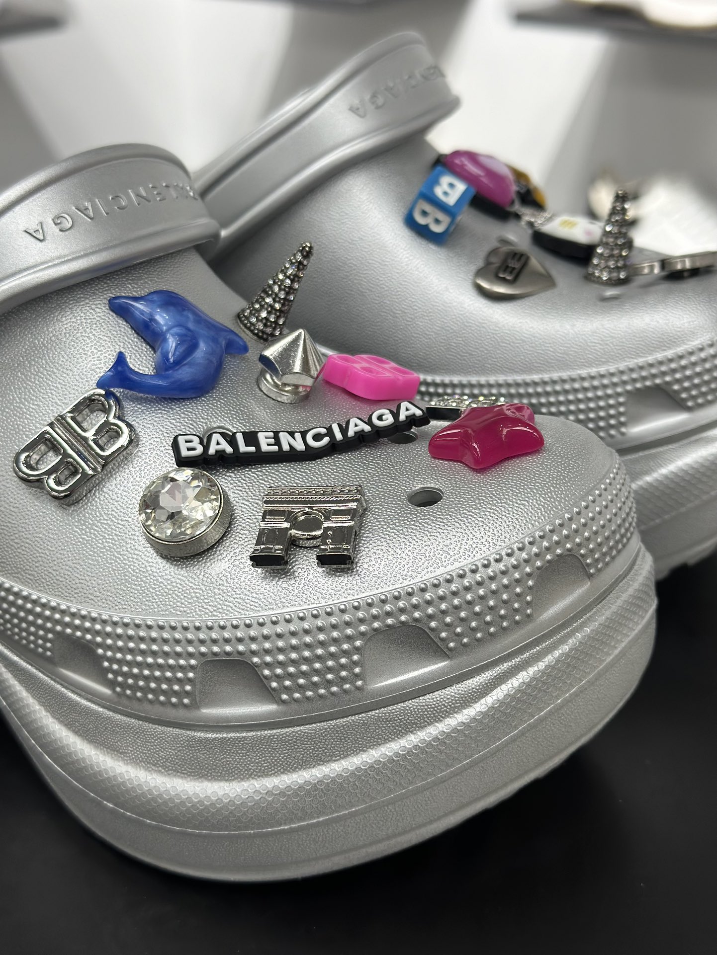 巴黎世家BALENCIAGA x Crocs HardCrocs Sandal 哈德系列穆勒风松糕厚底夏季沙滩涉水百搭潮流系带休闲拖鞋式凉鞋  687398 W1S8N 1081