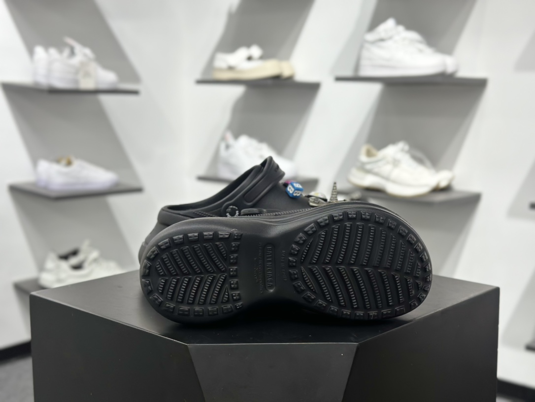 巴黎世家BALENCIAGA x Crocs HardCrocs Sandal 哈德系列穆勒风松糕厚底夏季沙滩涉水百搭潮流系带休闲拖鞋式凉鞋  687398 W1S8N 1081