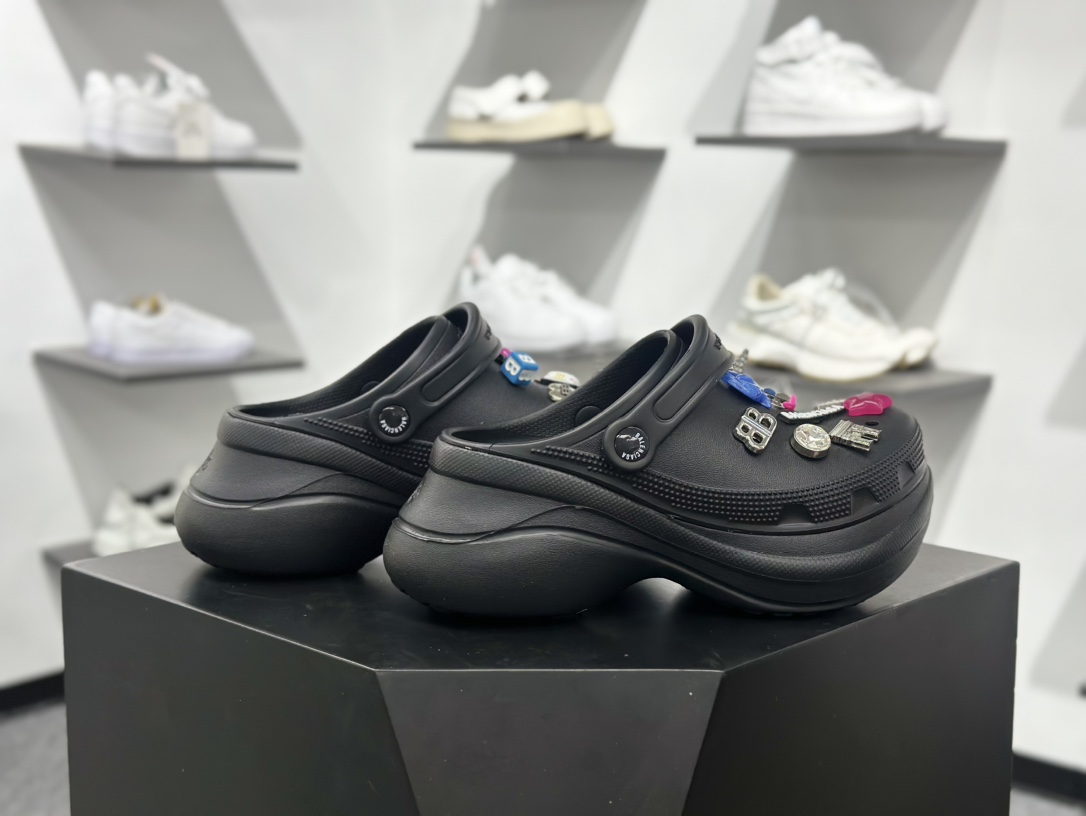 巴黎世家BALENCIAGA x Crocs HardCrocs Sandal 哈德系列穆勒风松糕厚底夏季沙滩涉水百搭潮流系带休闲拖鞋式凉鞋  687398 W1S8N 1081