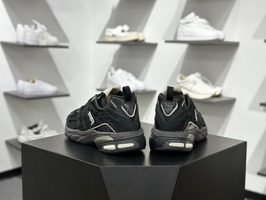 240 SFTM x AD Originals Adistar Cushion 复古前卫科技休闲运动老爹鞋 JP8416-Chinese UA Cheap High Quatity Brand Clothes Bags handbags Sneakers wholesale wholesaler seller from China Factory suppliers Fashion Clothing Shoes best Quality Beautiful Price 240 SFTM x AD Originals Adistar Cushion 复古前卫科技休闲运动老爹鞋 JP8416