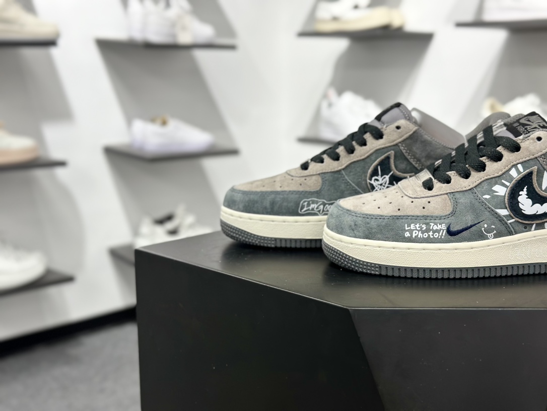 Nike Air Force 1 Low 灰脸王子  YD2452-808