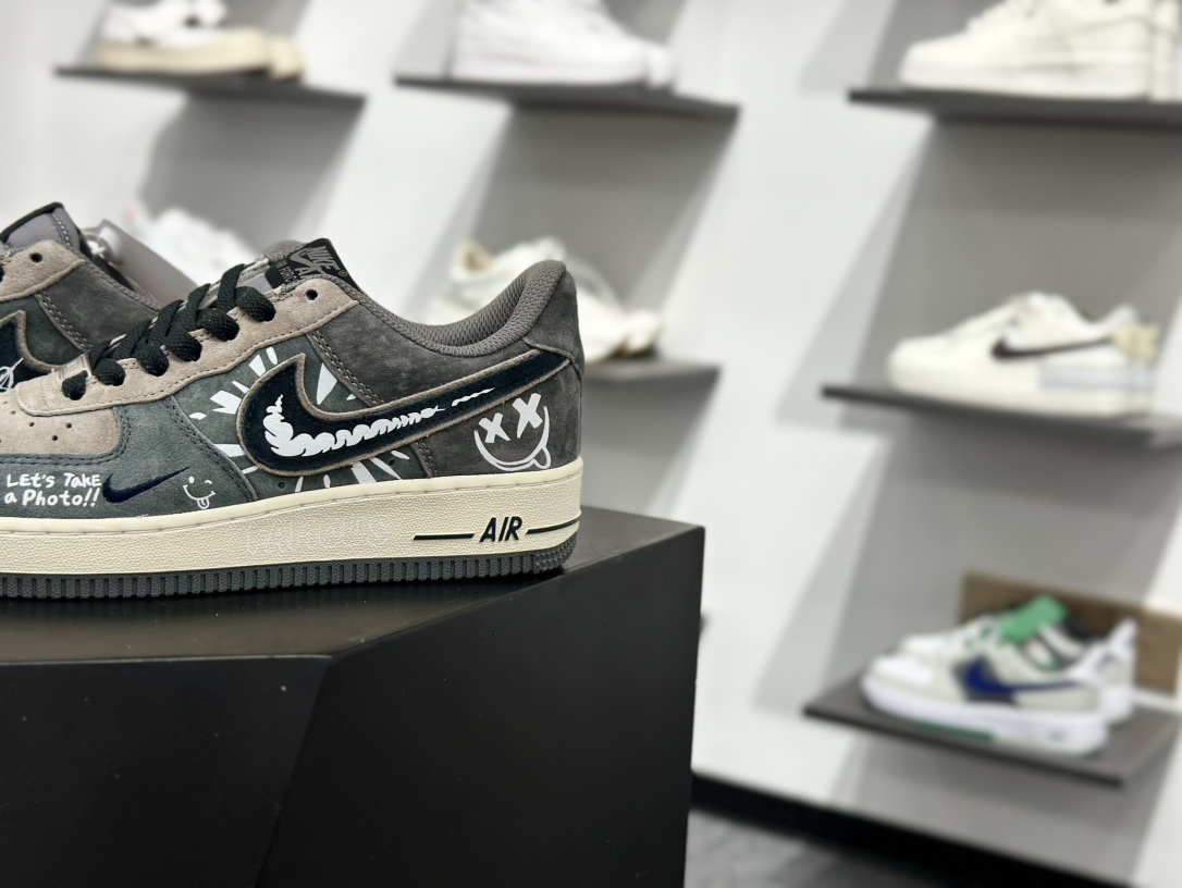 Nike Air Force 1 Low 灰脸王子  YD2452-808