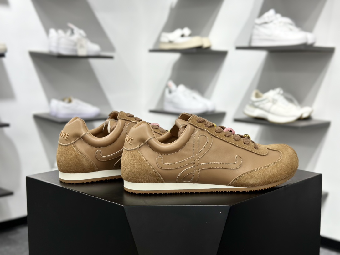 罗意威Loewe Ballet Runner 2.0 Sneakers 芭蕾舞2.0系列阿甘复古风德训薄底百搭休闲运动鞋 罗意威Loewe Ballet Runner 2.0 Sneakers 芭蕾舞2.0系列阿甘复古风德训薄底百搭休闲运动鞋