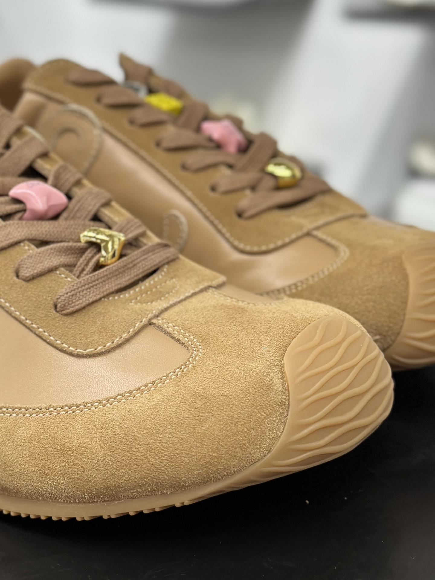 罗意威Loewe Ballet Runner 2.0 Sneakers 芭蕾舞2.0系列阿甘复古风德训薄底百搭休闲运动鞋 罗意威Loewe Ballet Runner 2.0 Sneakers 芭蕾舞2.0系列阿甘复古风德训薄底百搭休闲运动鞋