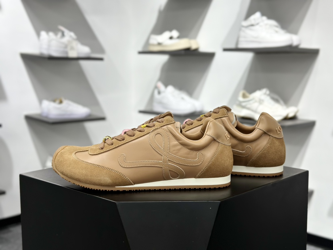 罗意威Loewe Ballet Runner 2.0 Sneakers 芭蕾舞2.0系列阿甘复古风德训薄底百搭休闲运动鞋 罗意威Loewe Ballet Runner 2.0 Sneakers 芭蕾舞2.0系列阿甘复古风德训薄底百搭休闲运动鞋