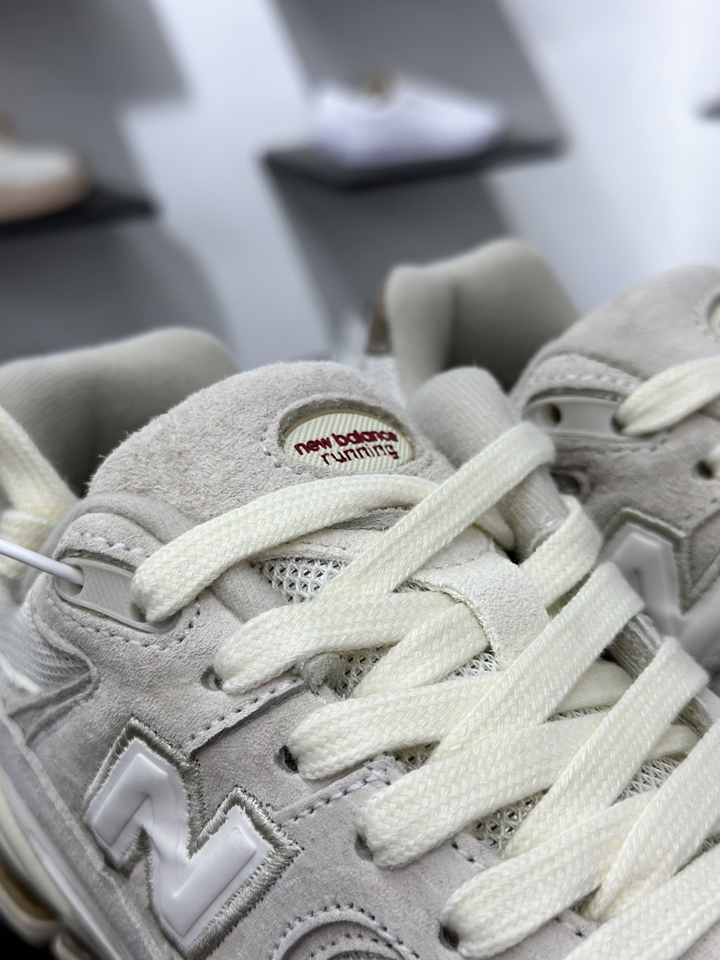 New Balance 2002 复古休闲跑步鞋 M2002RHX