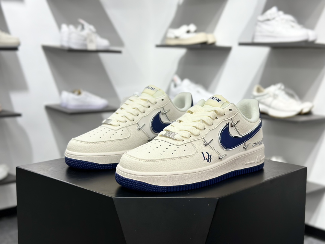 Nike Air Force 1 Low 07 x DIOR 白蓝四小勾 XS2869-001 Nike Air Force 1 Low 07 x DIOR 白蓝四小勾 XS2869-001