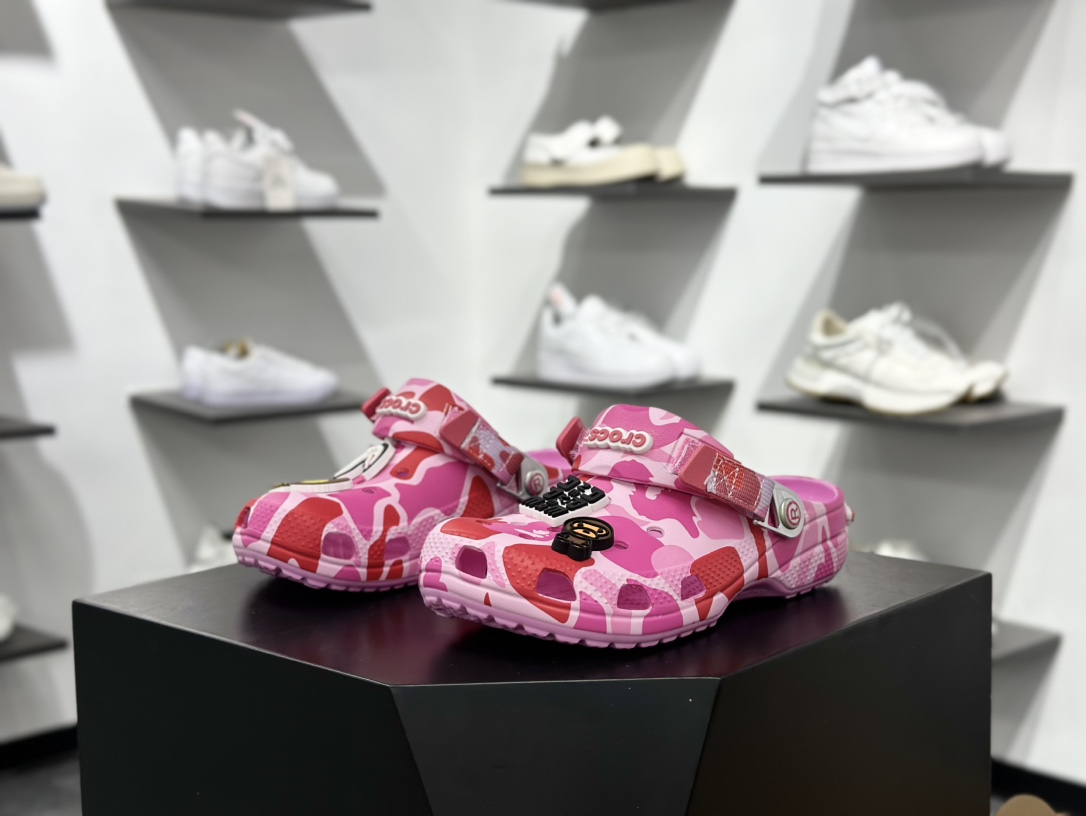 BATHING APE x Crocs Classic clog 卡骆驰Bape联名迷彩印花舒适百搭洞洞鞋