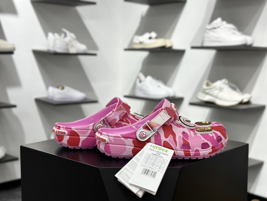 BATHING APE x Crocs Classic clog 卡骆驰Bape联名迷彩印花舒适百搭洞洞鞋