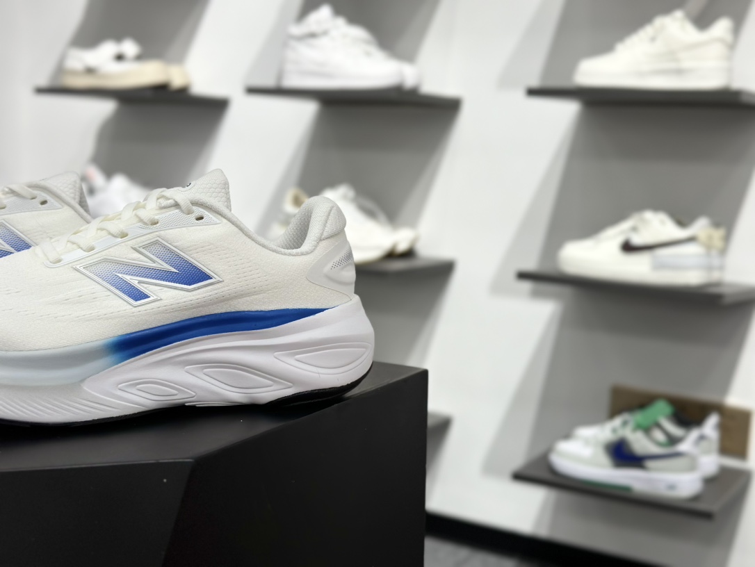 New Balance NB Fresh Foam 舒适耐磨低帮跑步鞋 MMORXB6