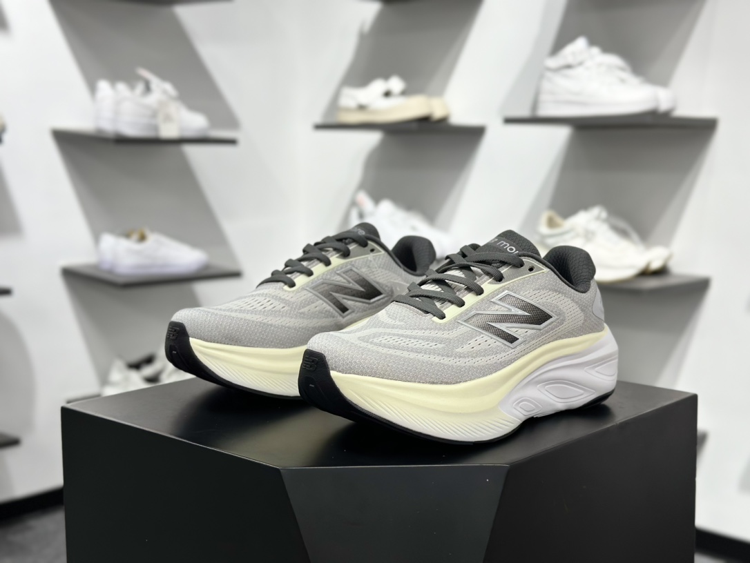 New Balance NB Fresh Foam 舒适耐磨低帮跑步鞋 MMORXE6