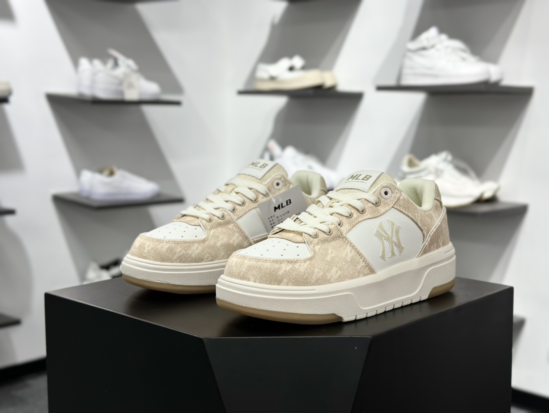 NY美国榄球洋基队 x MLB Chunky Runner Basic 厚底老爹厚底休闲运动慢跑鞋 3ASXV015N NY美国榄球洋基队 x MLB Chunky Runner Basic 厚底老爹厚底休闲运动慢跑鞋 3ASXV015N