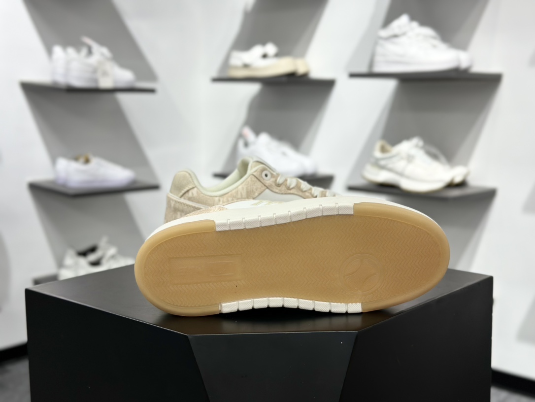 NY美国榄球洋基队 x MLB Chunky Runner Basic 厚底老爹厚底休闲运动慢跑鞋 3ASXV015N NY美国榄球洋基队 x MLB Chunky Runner Basic 厚底老爹厚底休闲运动慢跑鞋 3ASXV015N