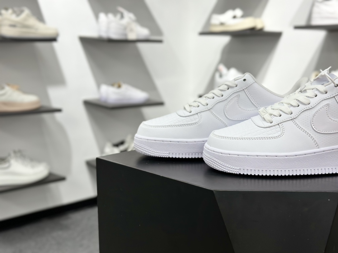 Nike Air Force 1 Low 07 纯白  HF2893-100
