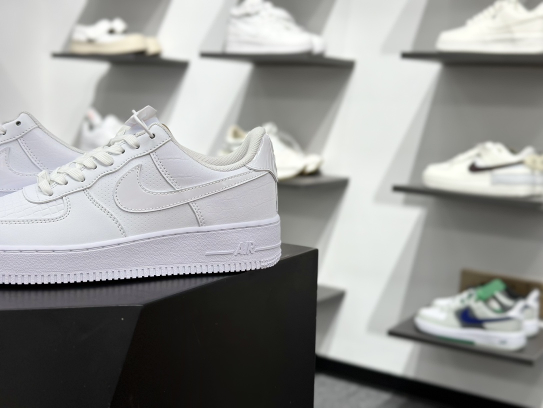 Nike Air Force 1 Low 07 纯白  HF2893-100