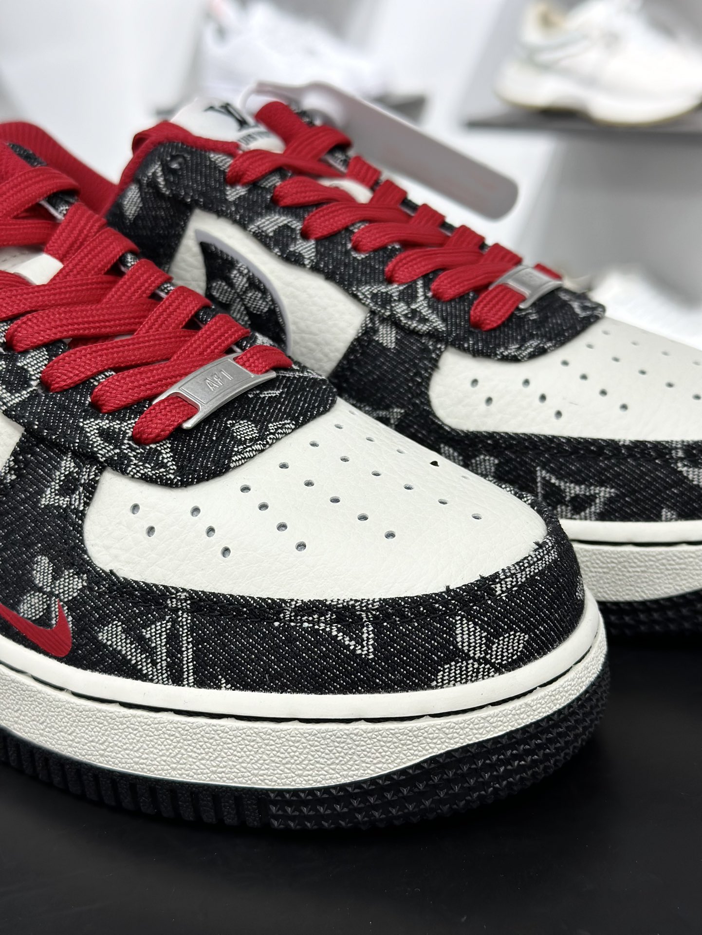 Nike Air Force 1 Low LV联名  LW9279-001