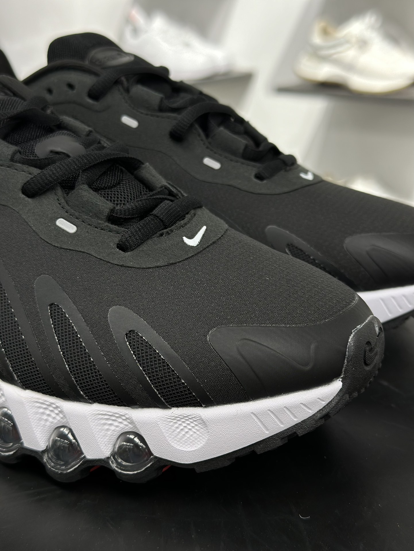 Nike Air Max DN8 全掌科技气垫 缓震运动跑鞋  FQ7860-019