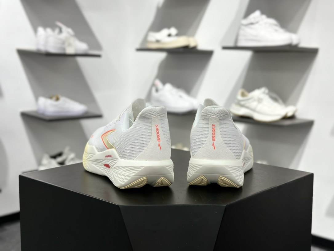 Brooks Hyperion Max 2 布鲁克斯 烈风2系列低帮透气缓震支撑休闲运动慢跑鞋 120423 1B 173 Brooks Hyperion Max 2 布鲁克斯 烈风2系列低帮透气缓震支撑休闲运动慢跑鞋 120423 1B 173