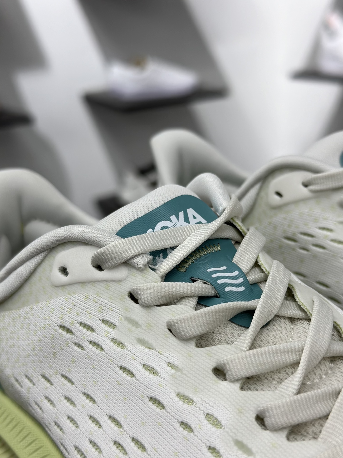 Z HOKA ONE ONE M KAWANA 舒适防滑耐磨低帮休闲跑步鞋 1123164