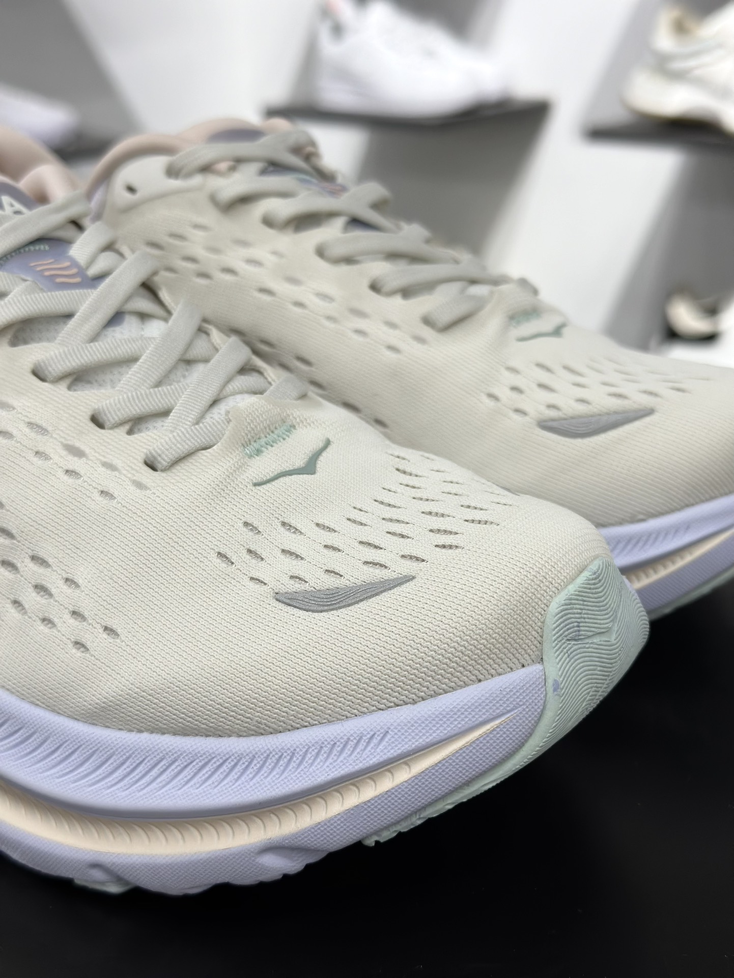 Z HOKA ONE ONE M KAWANA 舒适防滑耐磨低帮休闲跑步鞋 1123164 Z HOKA ONE ONE M KAWANA 舒适防滑耐磨低帮休闲跑步鞋 1123164