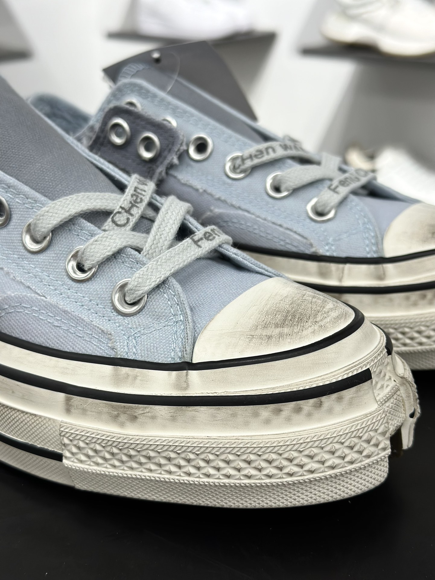 Converse x Feng Chen Wang 设计师联名款 做旧解构渐变系列 A15741C 渐变棕 A15742C 渐变灰蓝 Converse x Feng Chen Wang 设计师联名款 做旧解构渐变系列 A15741C 渐变棕 A15742C 渐变灰蓝