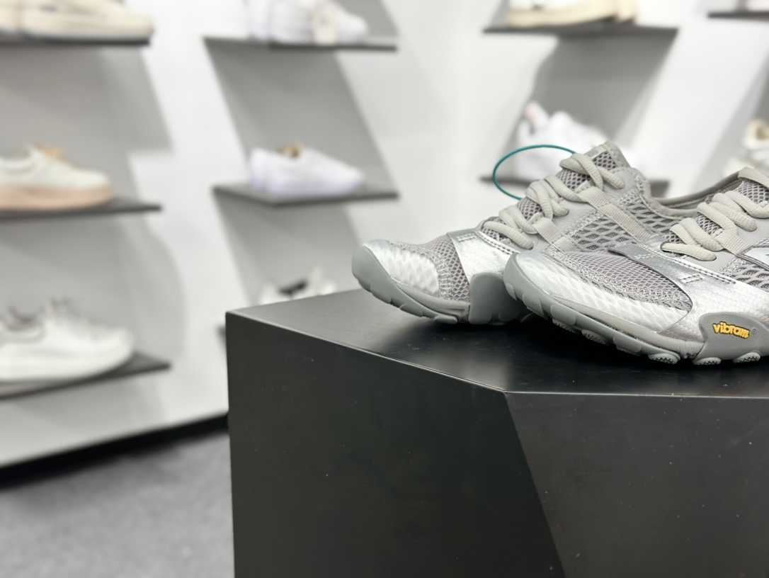 New Balance MT10系列 NB新百伦 薄底赤足鞋 实拍首发 防滑耐磨平衡轻便 低帮休闲城市通勤跑步鞋 MT100AB-4 New Balance MT10系列 NB新百伦 薄底赤足鞋 实拍首发 防滑耐磨平衡轻便 低帮休闲城市通勤跑步鞋 MT100AB-4