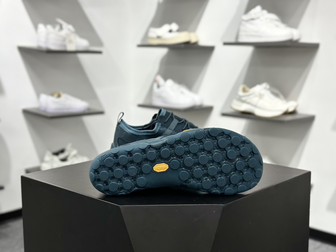 New Balance MT10系列 NB新百伦 薄底赤足鞋 实拍首发 防滑耐磨平衡轻便 低帮休闲城市通勤跑步鞋 MT100IY-2