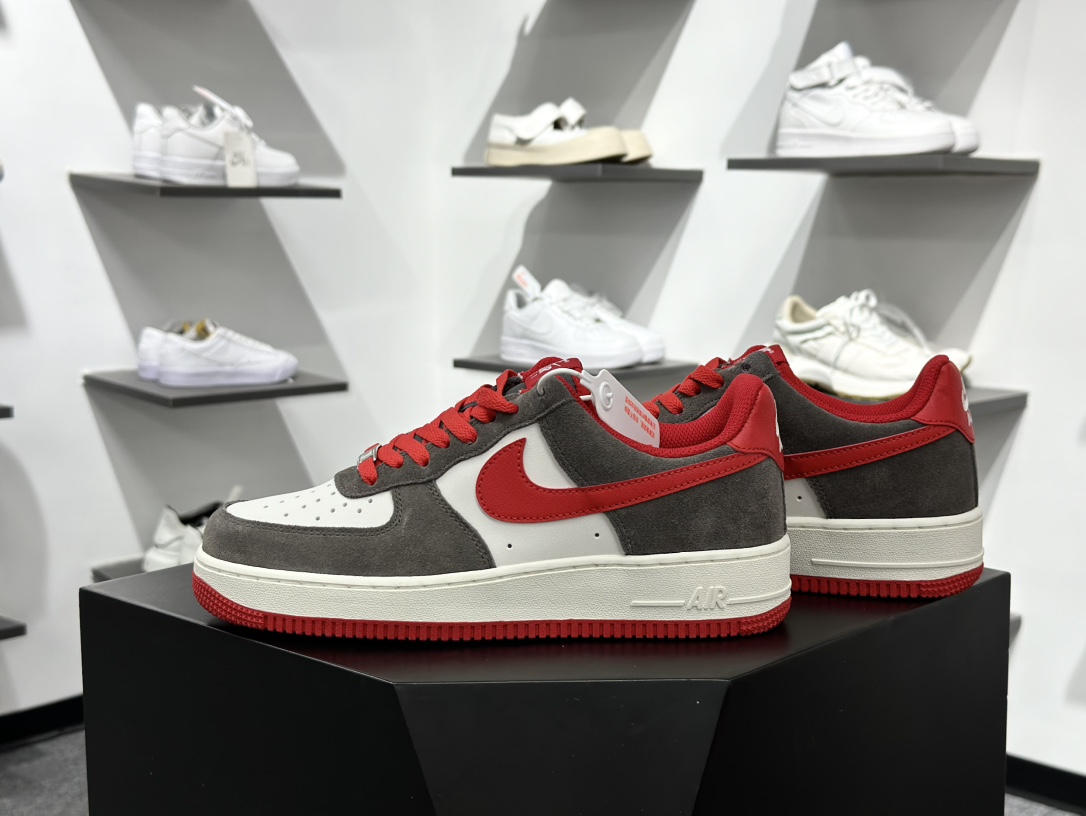 Air Force 1 '07 Low 褐红色 FQ8714-201 Air Force 1 '07 Low 褐红色 FQ8714-201